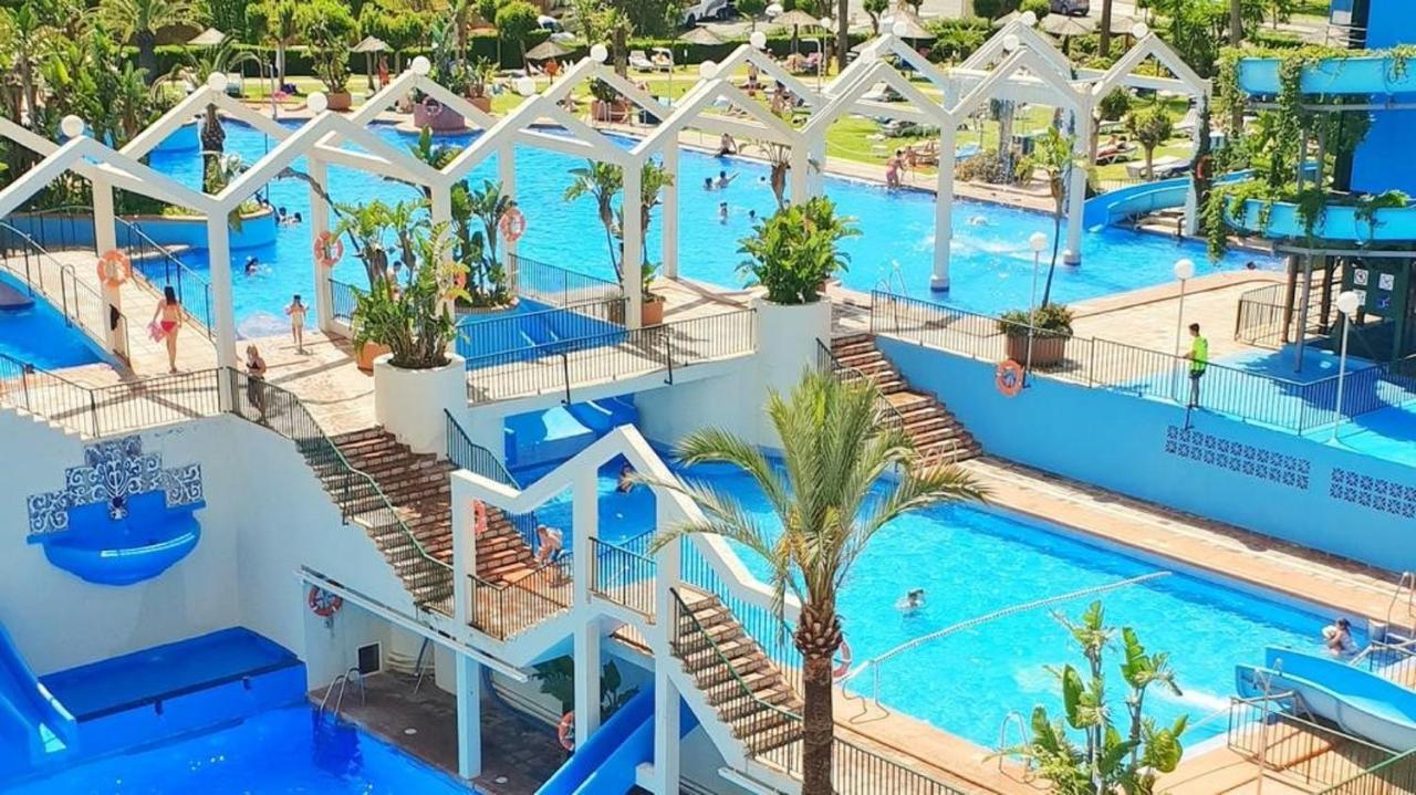 "Vive Benal Beach" Estudio 2501, Vistas Al Mar Y Parque Acuatico เบนัลมาเดนา ภายนอก รูปภาพ